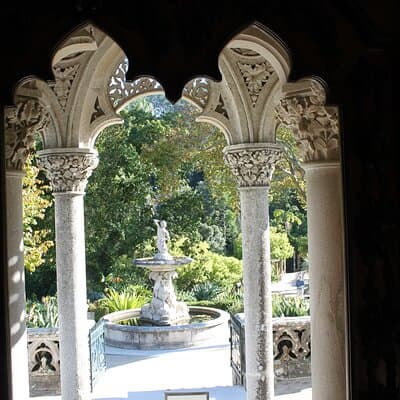 Sintra and Cascais Private Sightseeing Tour 4