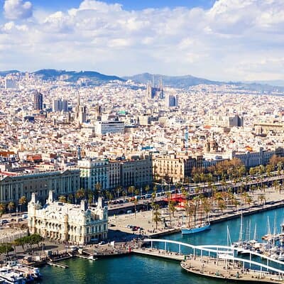 Barcelona Old Town Walking Tour and Harbour Boat Trip 4