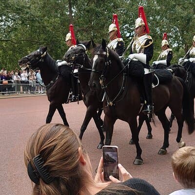Royal London And Changing of Guard - Very Small Group Tour 2