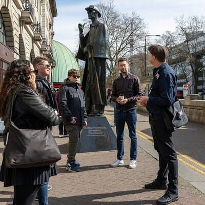 Sherlock Holmes Private Guided Tour - BBC Series & Traditional Locations 4