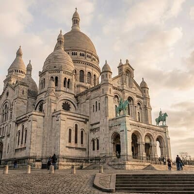 Montmartre Cultural Guided Walking Tour 3