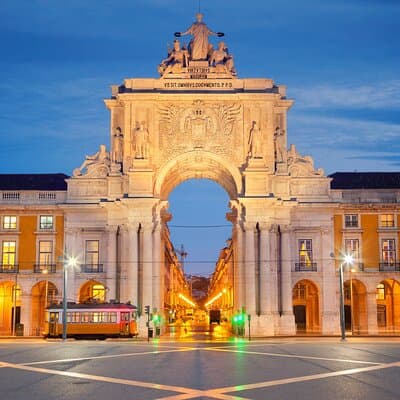 Lisbon Private Tour with Local Guide 2