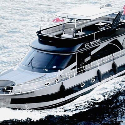 Istanbul Sunset Cruise by the Luxury Yacht 5