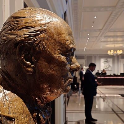 Winston Churchill's London At War. A Private Walk Through Britain's Darkest Hour 5
