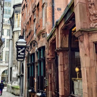 A Christmas Carol and Charles Dickens Old London Walking Tour 3