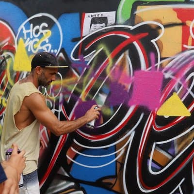 Private Barcelona Street Art Workshop with a Street Artist
