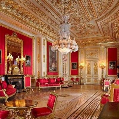 Stonehenge and Windsor Castle Day Tour from London 3