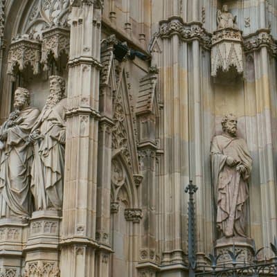 Private Barcelona Highlights Guided Tour with La Sagrada Familia 5