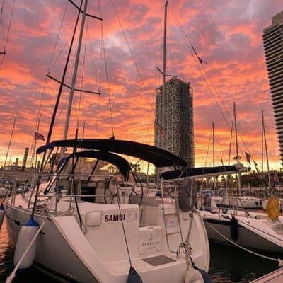 Shared Sunset Cruise with Unlimited Cava 5