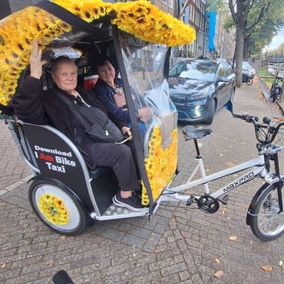 1 Hour Private Amsterdam Rickshaw Tour