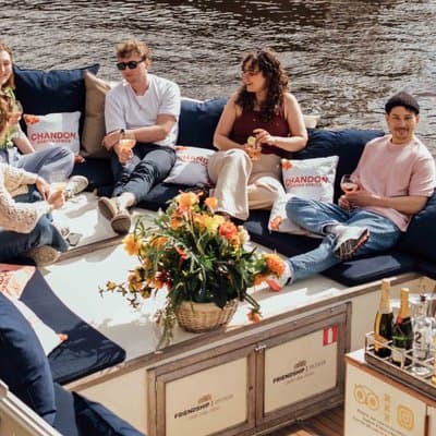 Amsterdam: Luxury Canal Cruise including Cocktails & Snacks 4