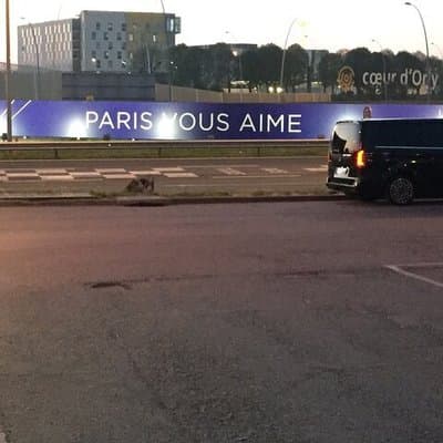 Private CDG transfer to central Paris with driver 5