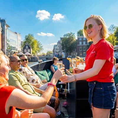 Amsterdam: Guided Open Boat Canal Cruise Unlimited Drinks Option 3