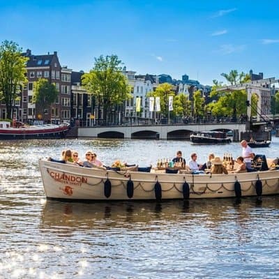 Amsterdam: Luxury Canal Cruise including Cocktails & Snacks 3