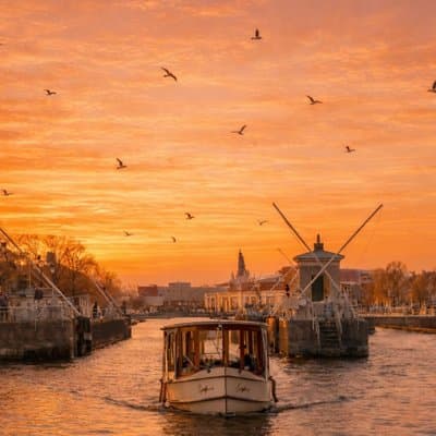 Amsterdam Evening (Sunset) Canal Cruise with Live Guide and Bar 5