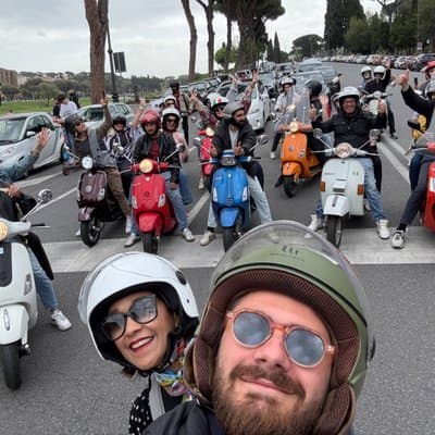 Rome Vespa and Fiat 500 Small Group Tour with Photoshoot option