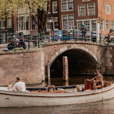 Private Romantic Canal Cruise Amsterdam with Bubbly and Snacks 2