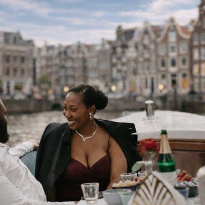 Private Romantic Canal Cruise Amsterdam with Bubbly and Snacks 4