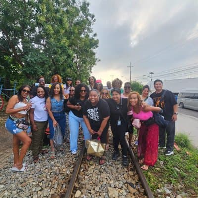 Private Tour to Railway Market and Floating Market 5