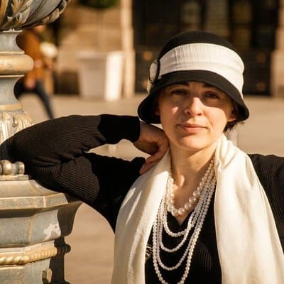 The Secrets of Coco Chanel : Unraveling the Fashion Icon 5