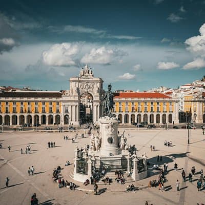 Lisbon Private Day Tour: Old Town, Belém & City Views