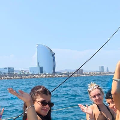 Barcelona Private Sail at Sunset or Day in a Big Boat + Drinks 4