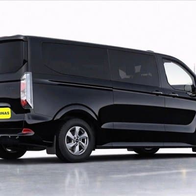 Round Trip From Barcelona Airport to City and City to Airport 3