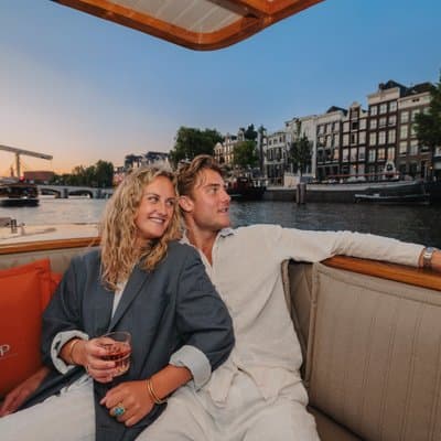 Amsterdam Classic Saloon Boat Canal Cruise with Live Guide 5