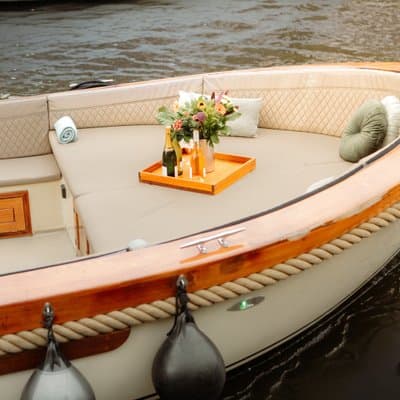 Amsterdam: 2-Hour Canal Cruise incl. Drinks & Dutch Snacks 5