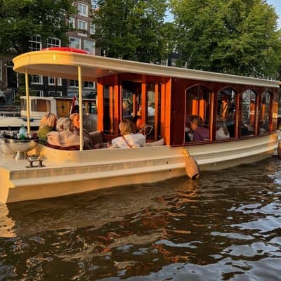 Private canal cruise on small historic boat 5