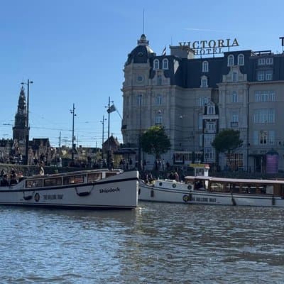 Amsterdam: The Bulldog Boat Tour, Smoke-Friendly incl. 2 Drinks 5