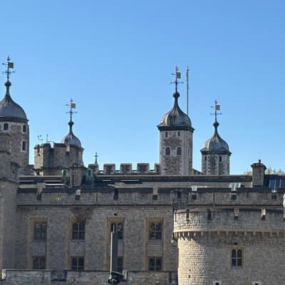 Money and Power in the City Sightseeing Tour 3
